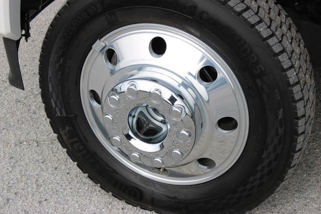 Used 2025 Ford F450 Platinum w/ Platinum Plus Package image 17