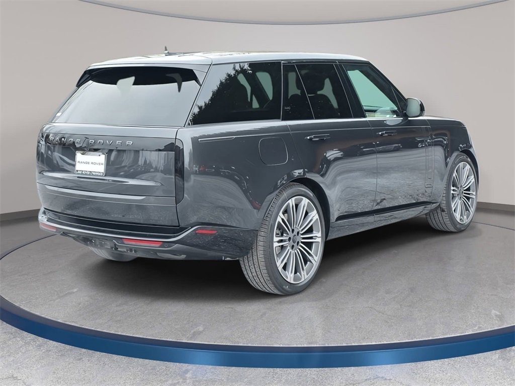 New 2026 Land Rover Range Rover SE image 5