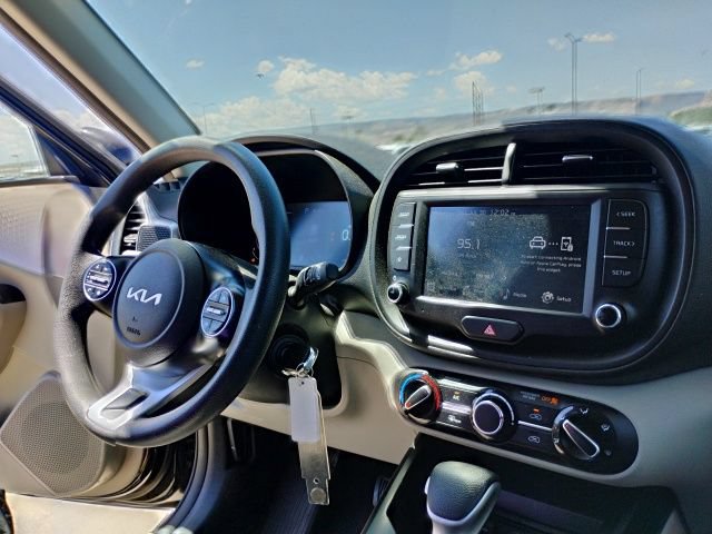 Used 2024 Kia Soul LX w/ Option Group 015 FWD image 13