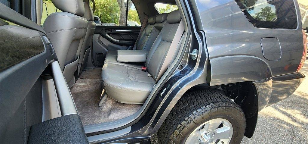 Used 2005 Toyota 4Runner Limited RWD image 22