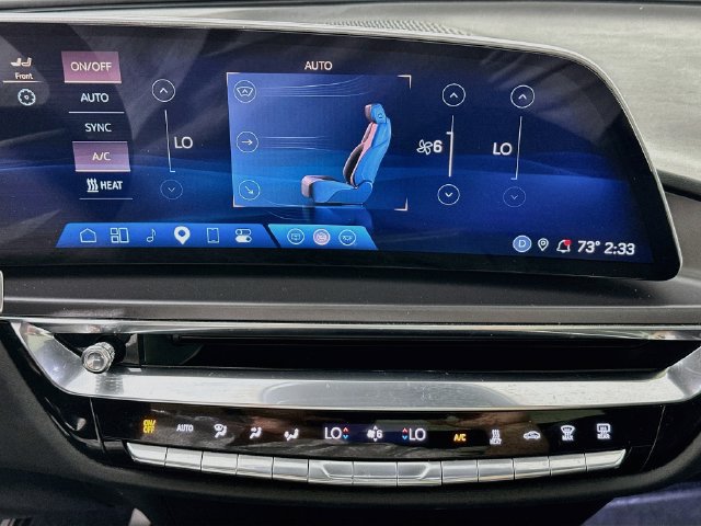 Used 2024 Cadillac Lyriq Tech AWD/4WD image 14