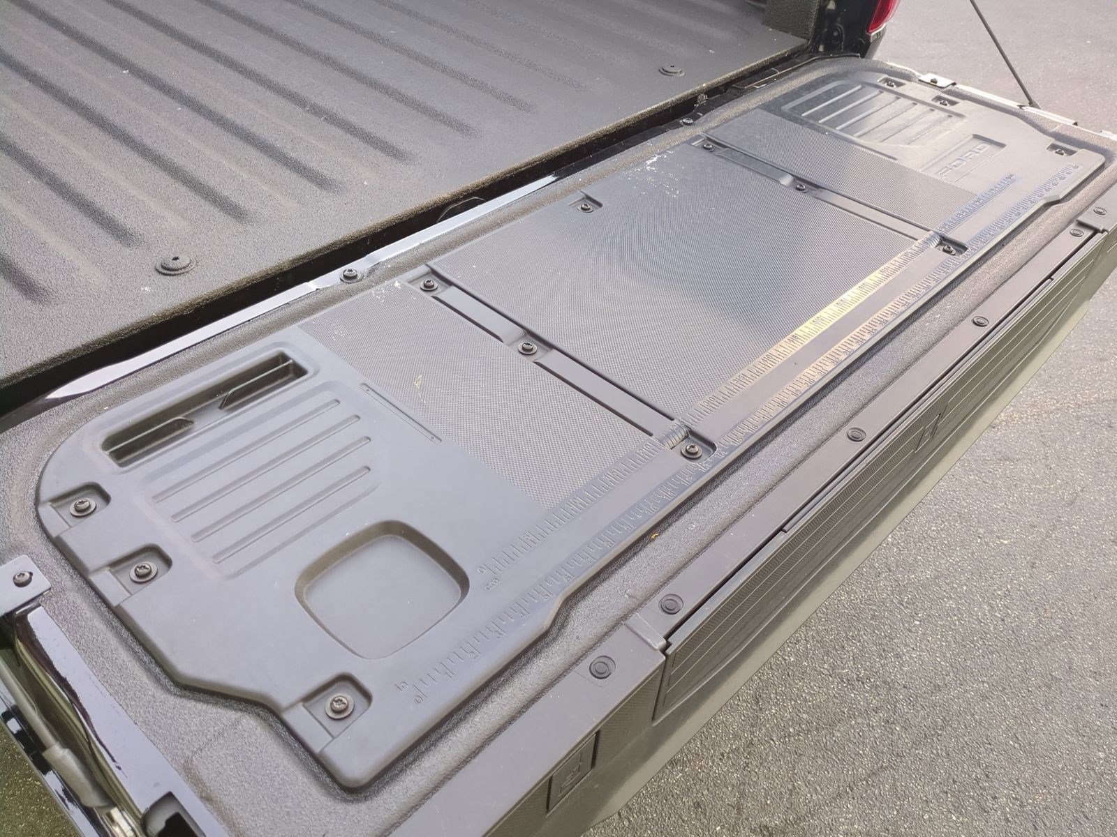 Used 2025 Ford F150 Raptor image 31