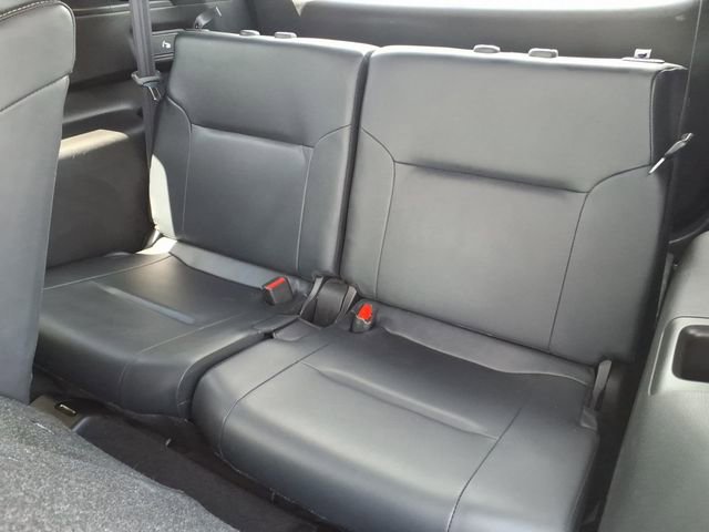 Used 2024 Mitsubishi Outlander AWD image 20