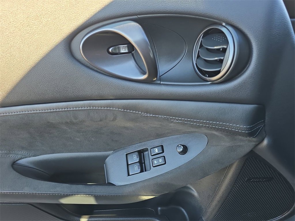 Used 2024 Nissan Z Performance w/ Floor Mat Package image 24