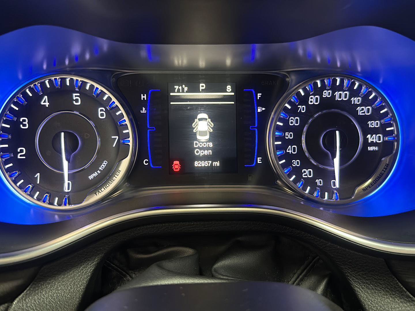 Used 2016 Chrysler 200 Limited w/ Convenience Group FWD image 18