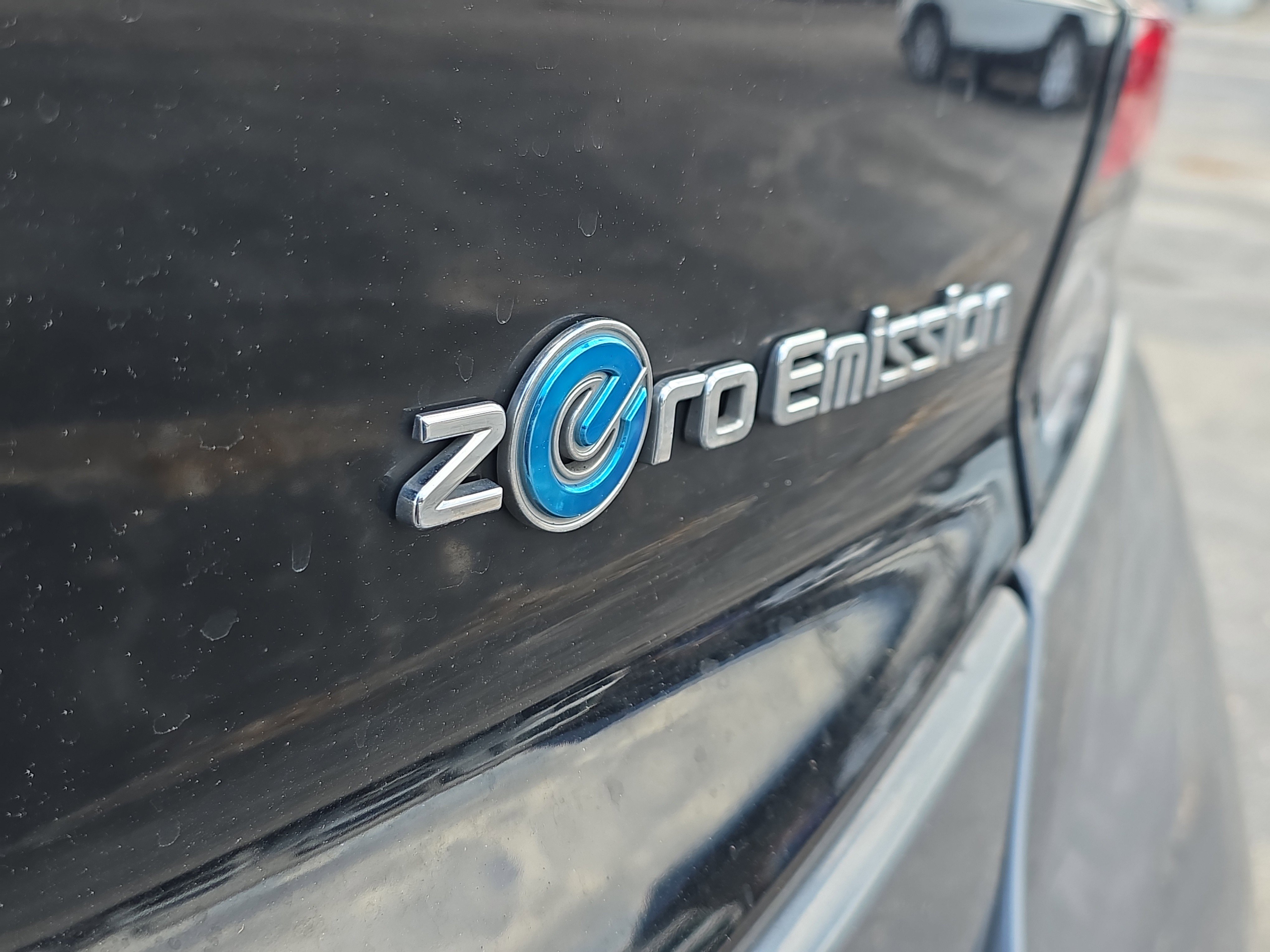 Used 2020 Nissan Leaf SL Plus image 11