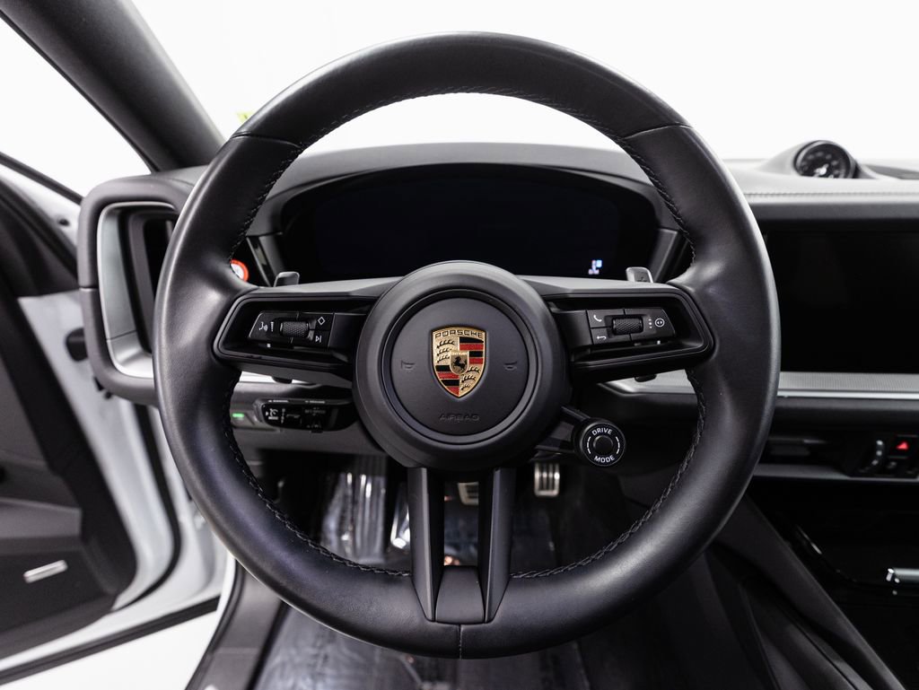 Used 2024 Porsche Cayenne S AWD/4WD image 11