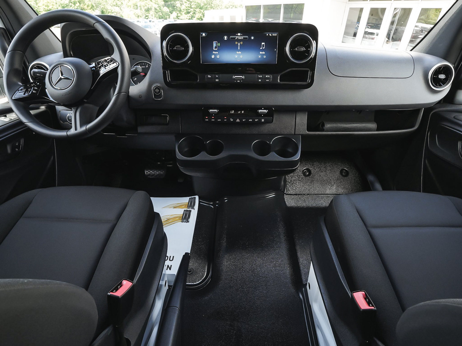 Used 2026 Mercedes-Benz Sprinter 2500 image 35