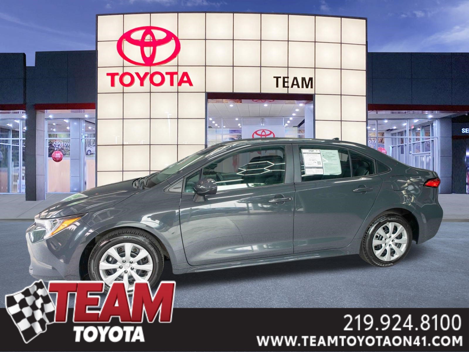 Used 2025 Toyota Corolla LE FWD image 1