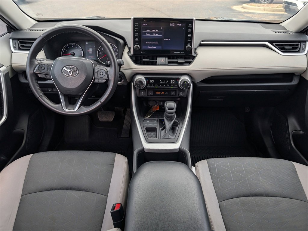 Used 2022 Toyota RAV4 XLE image 10