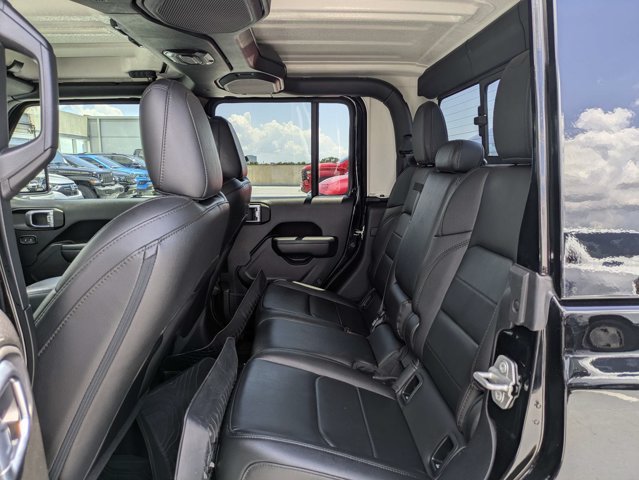 Used 2023 Jeep Gladiator Sport AWD/4WD image 12