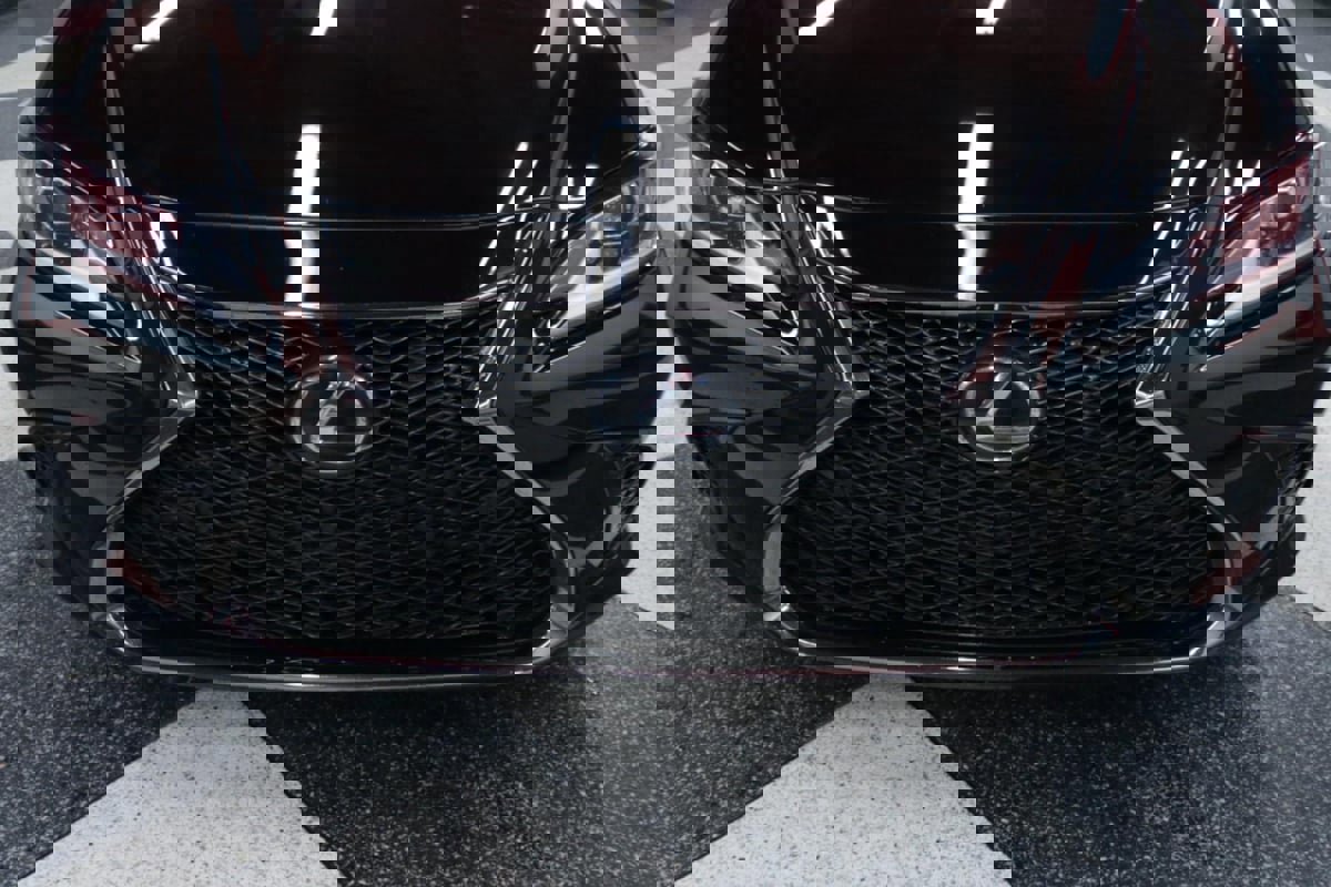 Used 2022 Lexus ES 350 F Sport w/ Accessory Package 2 image 4