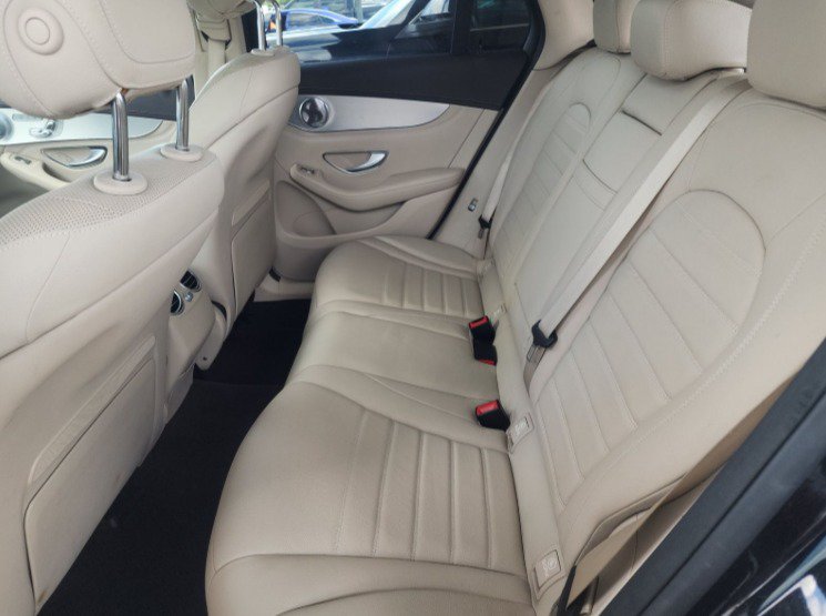 Used 2018 Mercedes-Benz GLC 43 AMG 4MATIC image 10