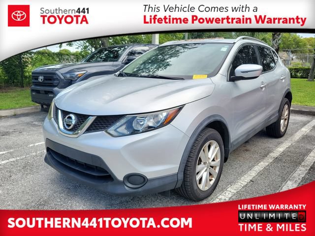 Used 2018 Nissan Rogue Sport SV FWD image 1