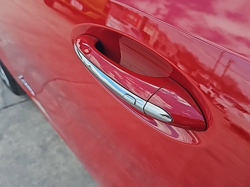 New 2025 Buick Envision Avenir image 9