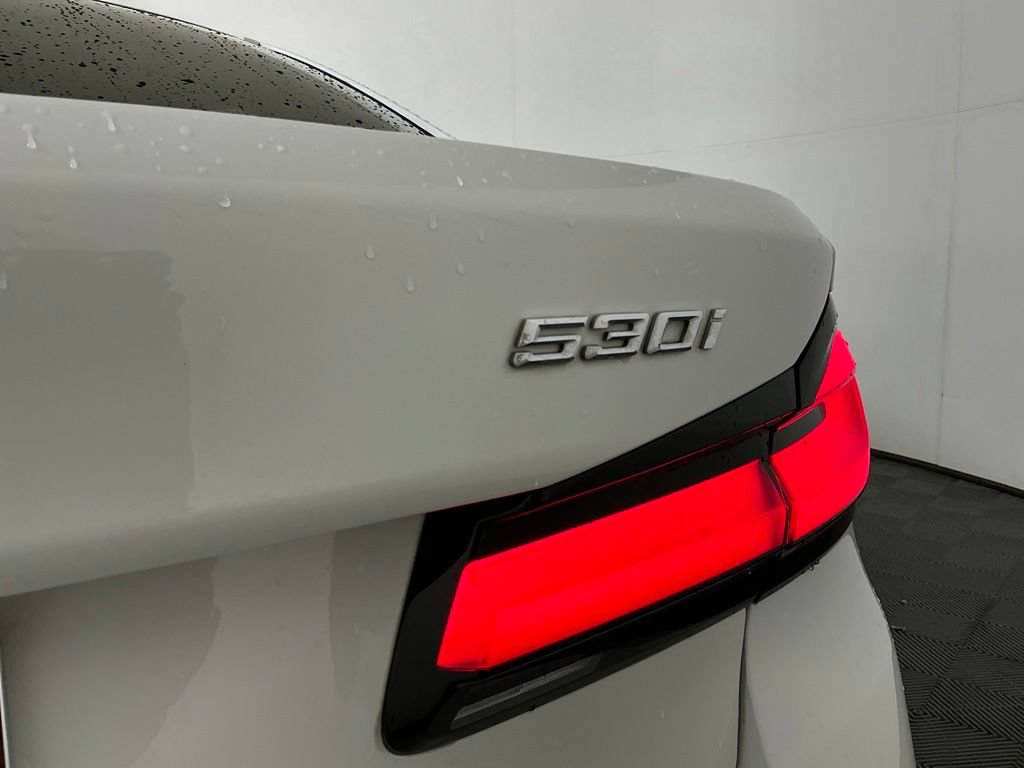 Used 2021 BMW 530i RWD image 31
