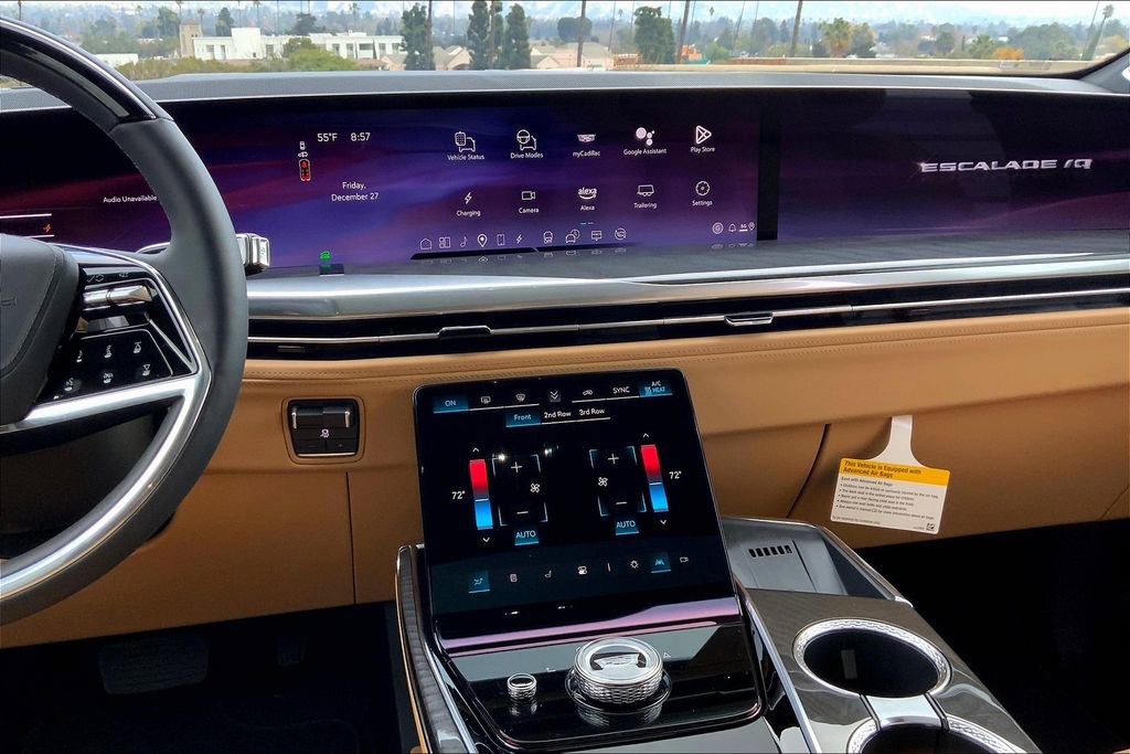 New 2025 Cadillac Escalade IQ Luxury 2 image 8