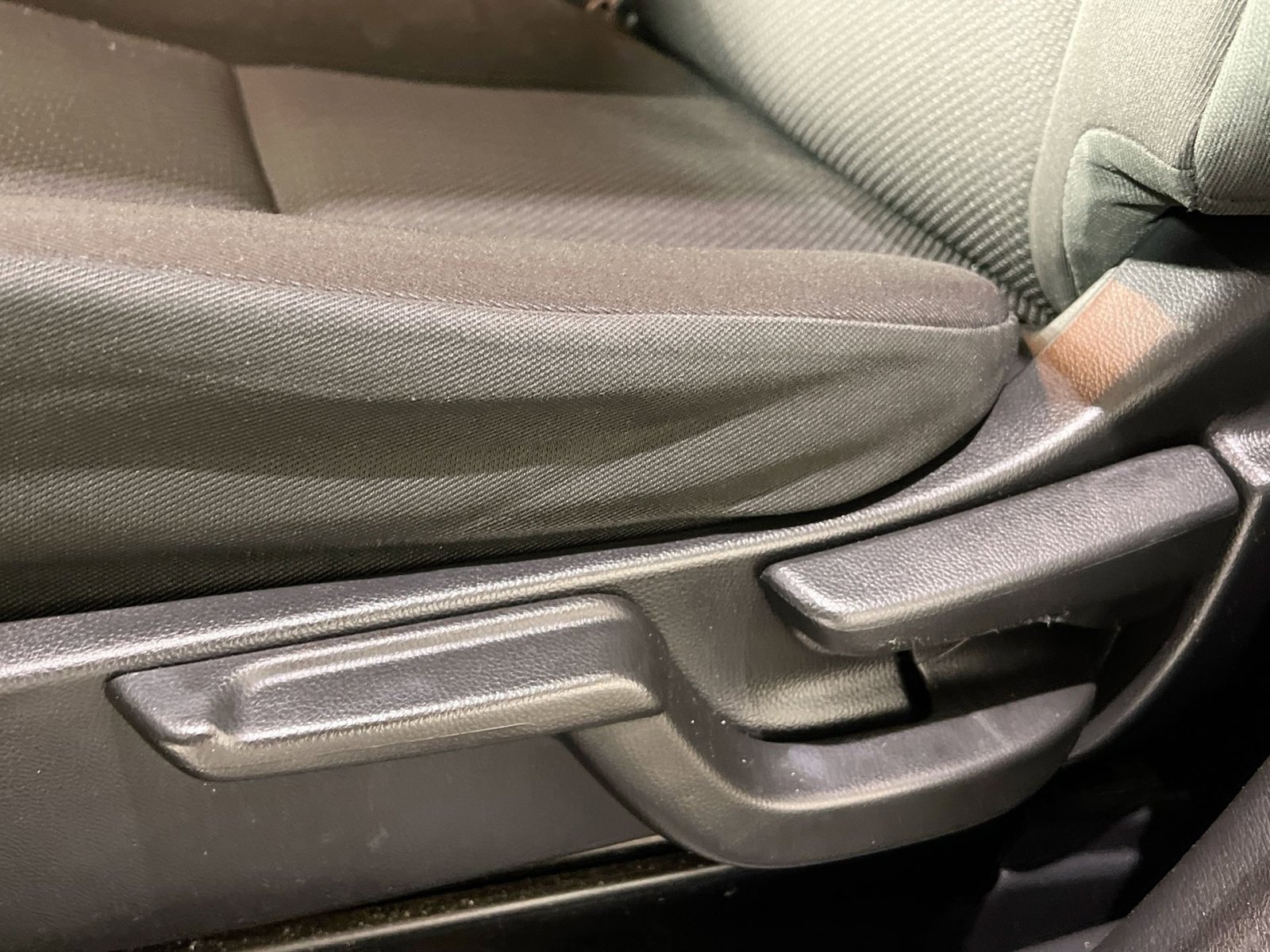 Used 2018 Honda HR-V EX image 22