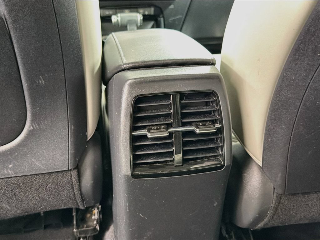 Used 2024 Kia Niro EX FWD image 25
