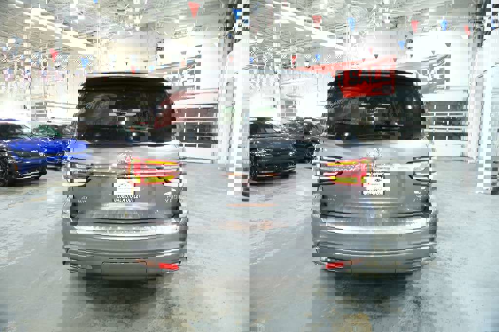 Used 2021 INFINITI QX80 Luxe image 9