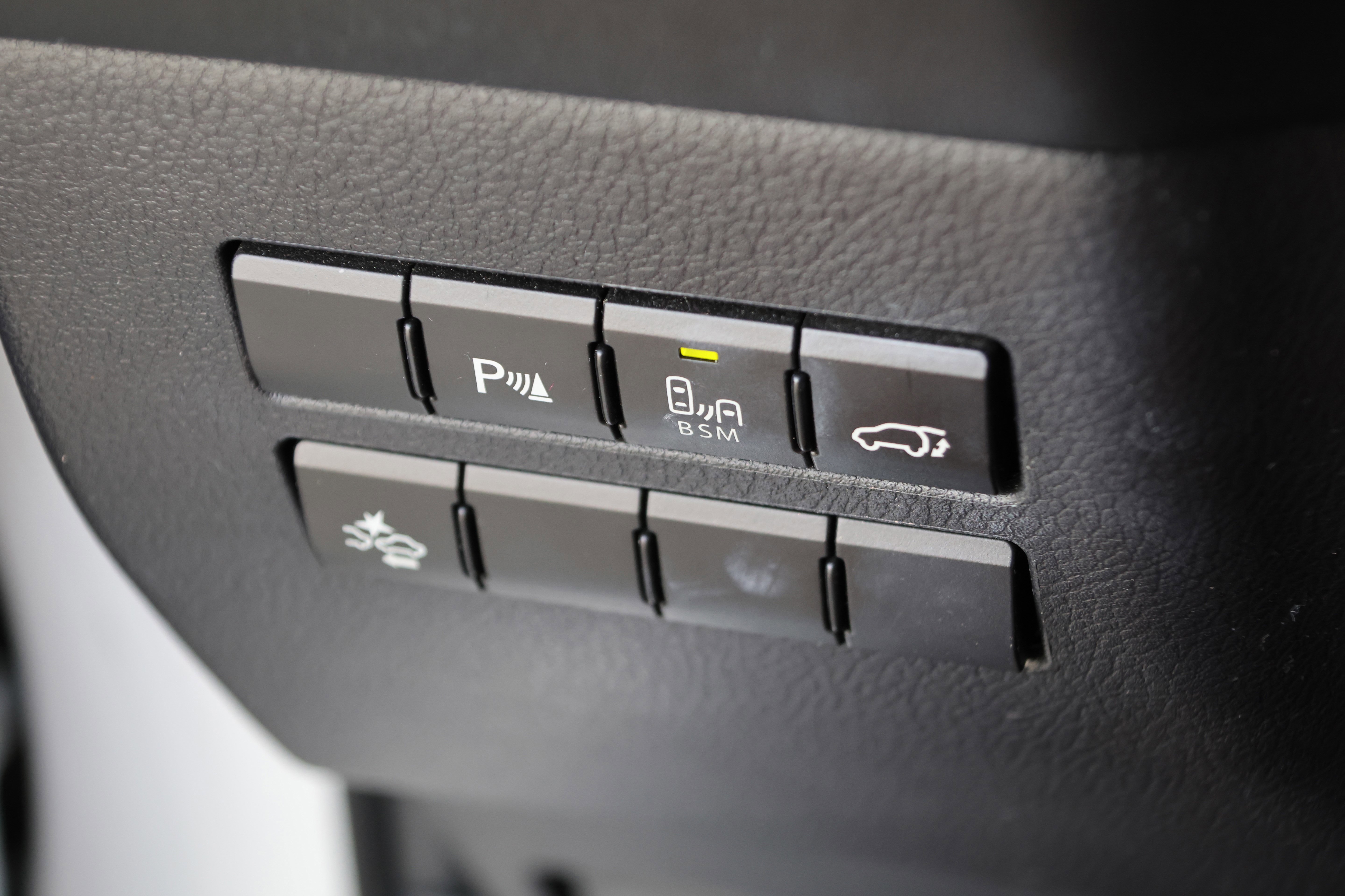 Used 2016 Lexus NX 200t FWD w/ Premium Package image 15