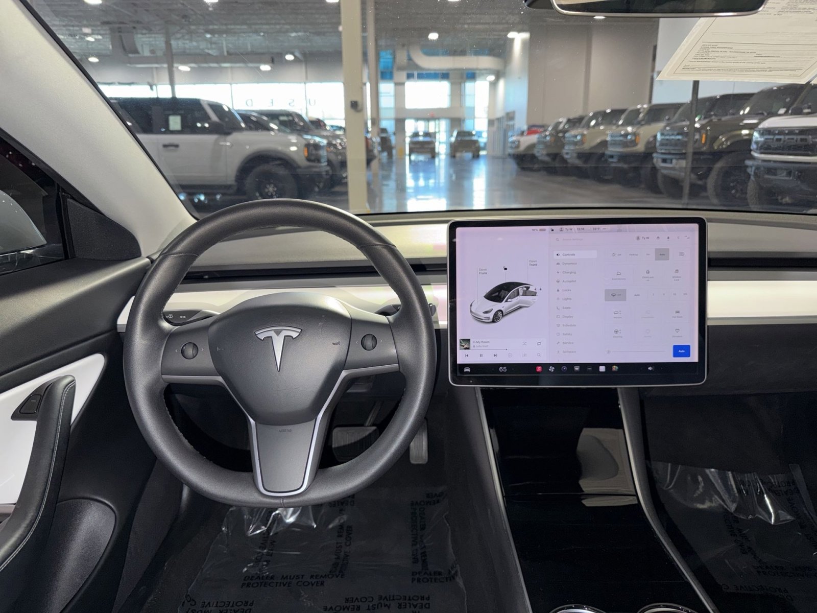 Used 2020 Tesla Model 3 Standard Range Plus image 29