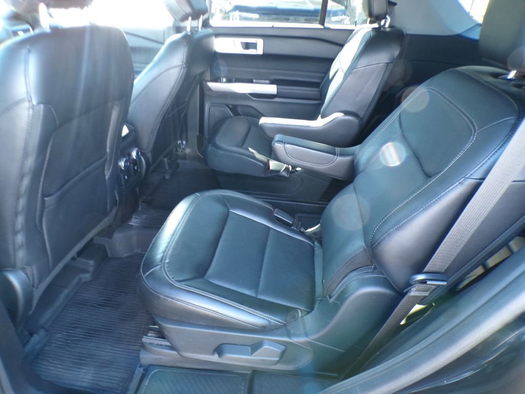 Used 2022 Ford Explorer Limited w/ Limited Technology Package image 22
