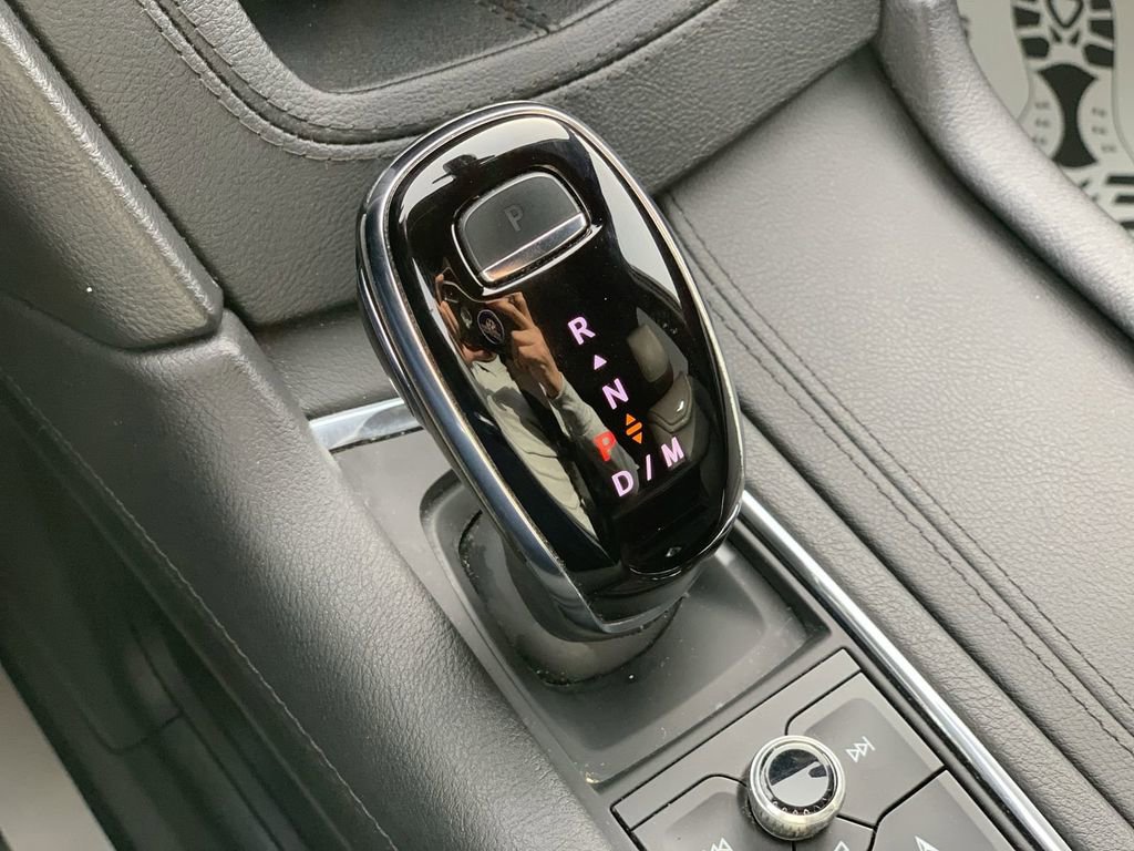 Used 2023 Cadillac XT6 Premium Luxury image 13