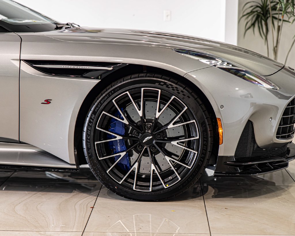 New 2026 Aston Martin DB12 Convertible RWD image 10