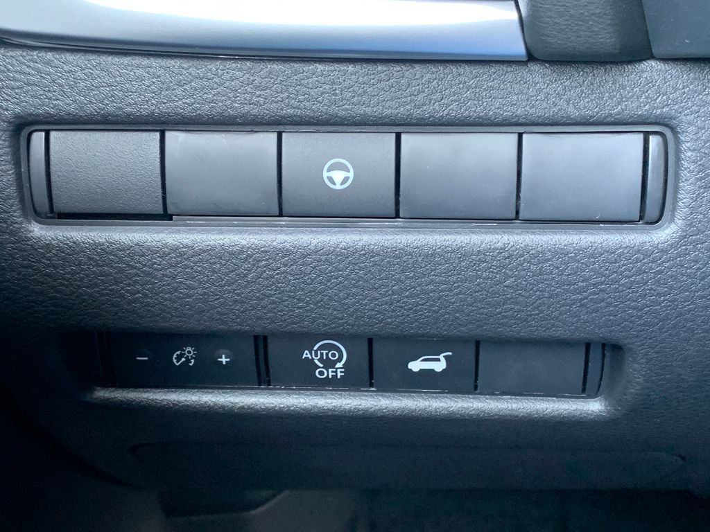 New 2026 Nissan Rogue Dark Armor FWD image 17