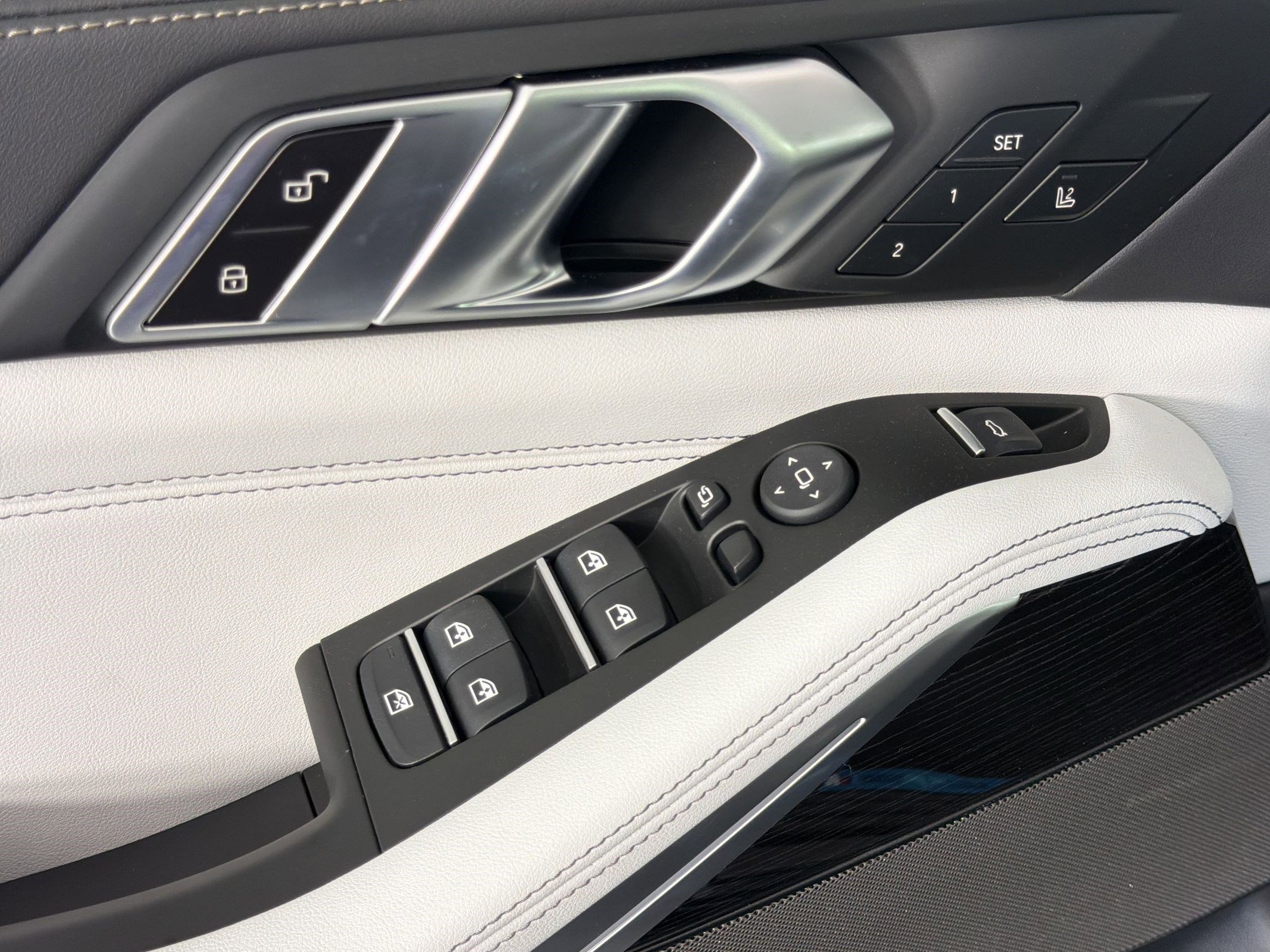 New 2026 BMW X5 M60i AWD/4WD image 23