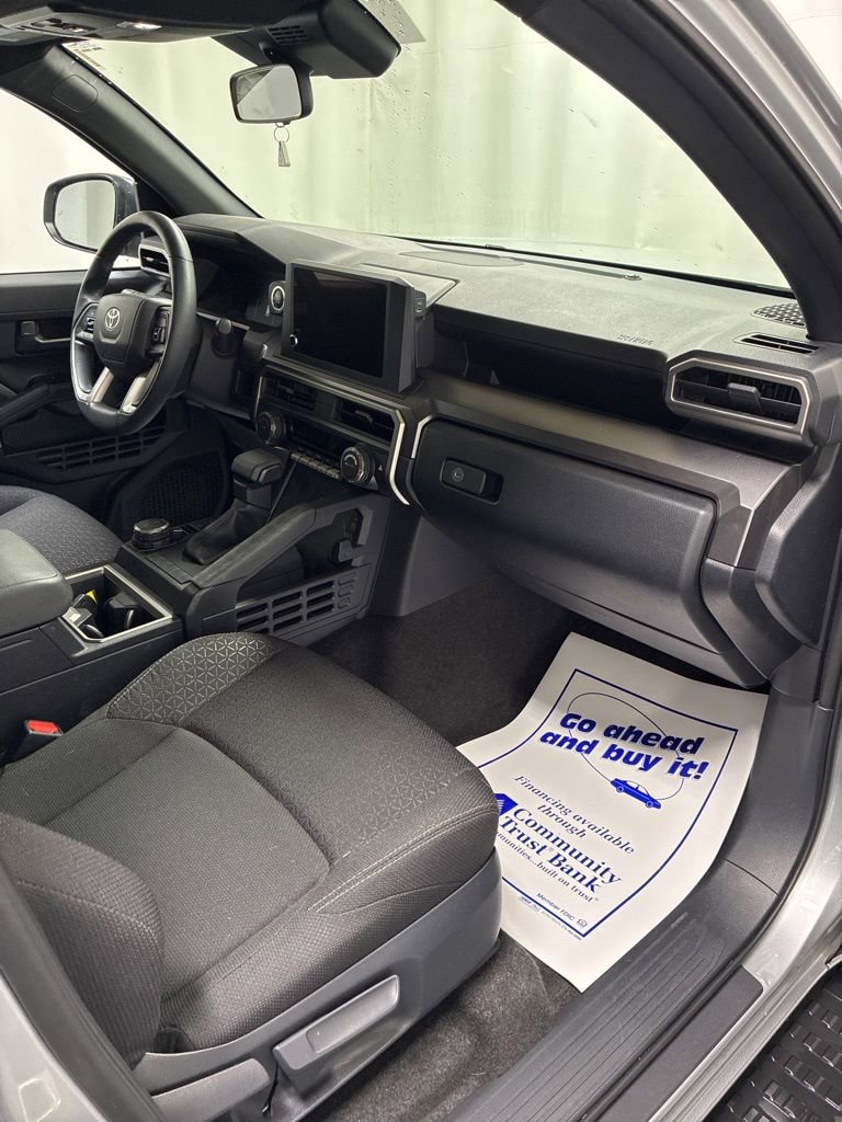 Used 2025 Toyota 4Runner SR5 image 29