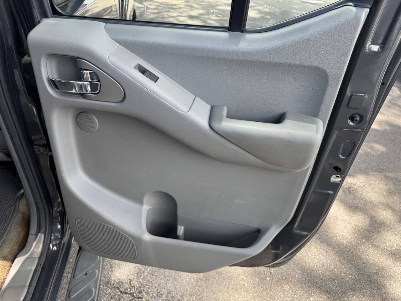 Used 2011 Nissan Frontier SL RWD image 43