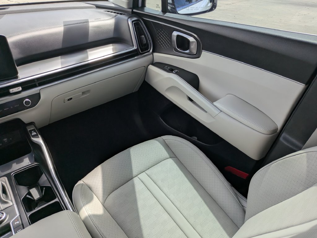 Certified 2026 Kia Sorento S FWD image 17
