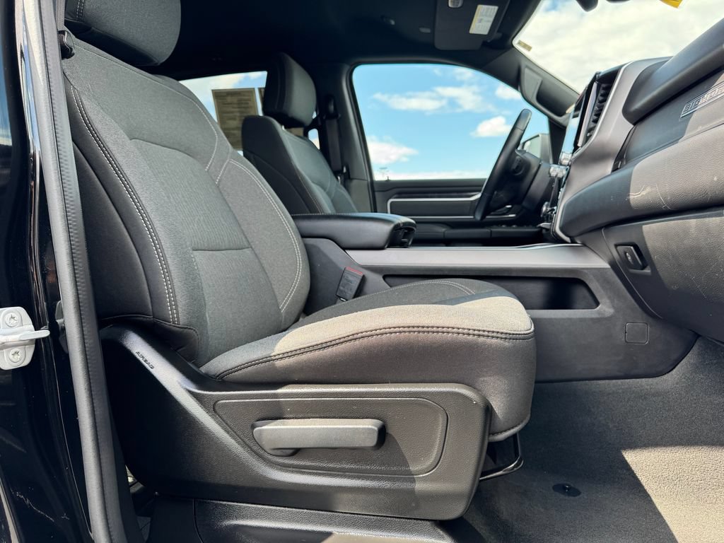 Used 2023 RAM 1500 Big Horn AWD/4WD image 12
