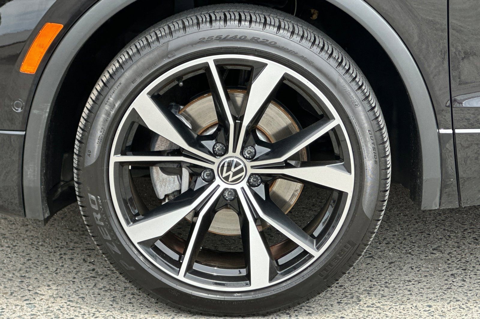 Used 2022 Volkswagen Tiguan SEL R-Line AWD/4WD image 36