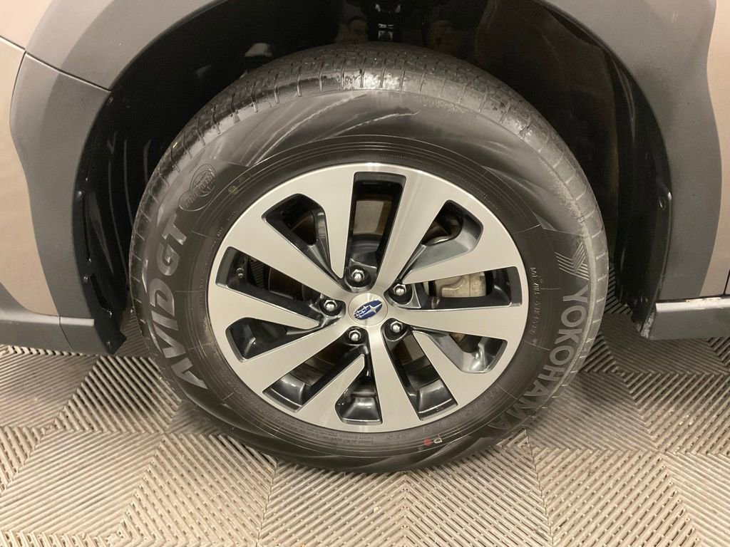 Used 2023 Subaru Outback Premium AWD/4WD image 9