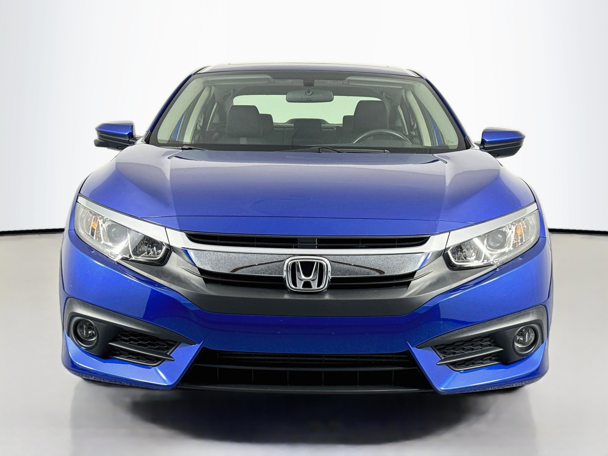 Certified 2018 Honda Civic EX-T image 2