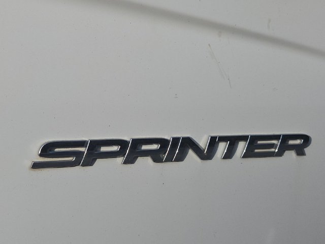 Used 2014 Mercedes-Benz Sprinter 2500 image 7