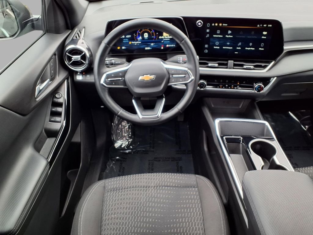 Used 2025 Chevrolet Equinox LT image 4