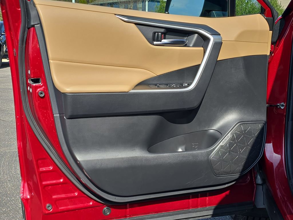 Certified 2024 Toyota RAV4 XLE Premium image 31