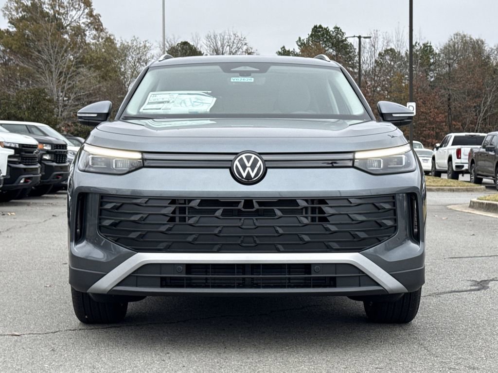 New 2026 Volkswagen Tiguan SE image 8