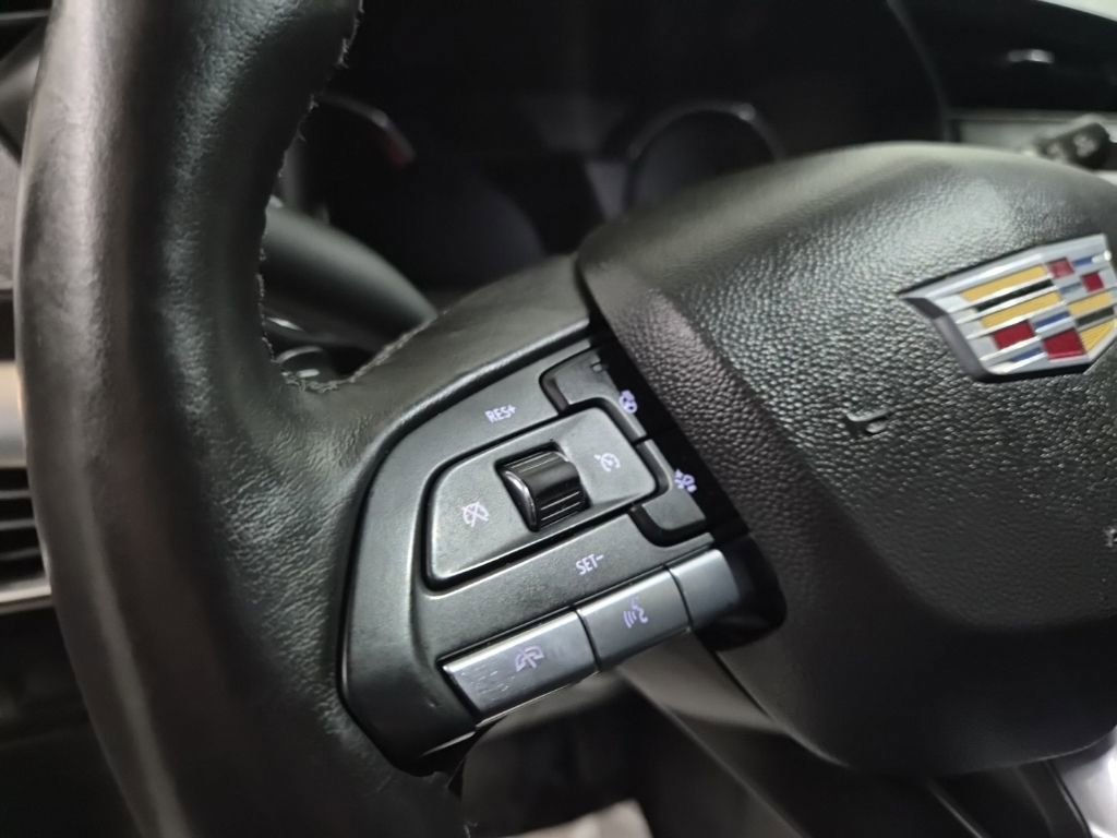 Used 2021 Cadillac XT4 Premium Luxury w/ Cold Weather Package image 16