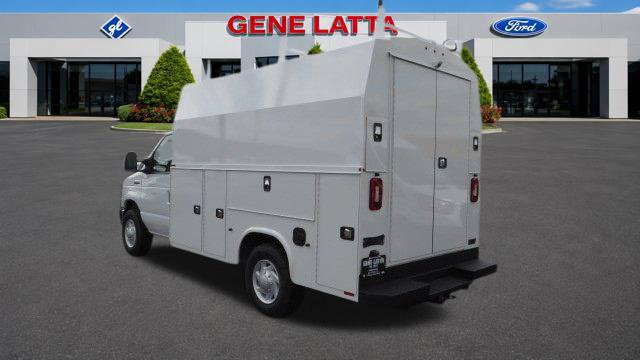 New 2026 Ford E-350 and Econoline 350 Super Duty w/ Power Equipment Group RWD image 5