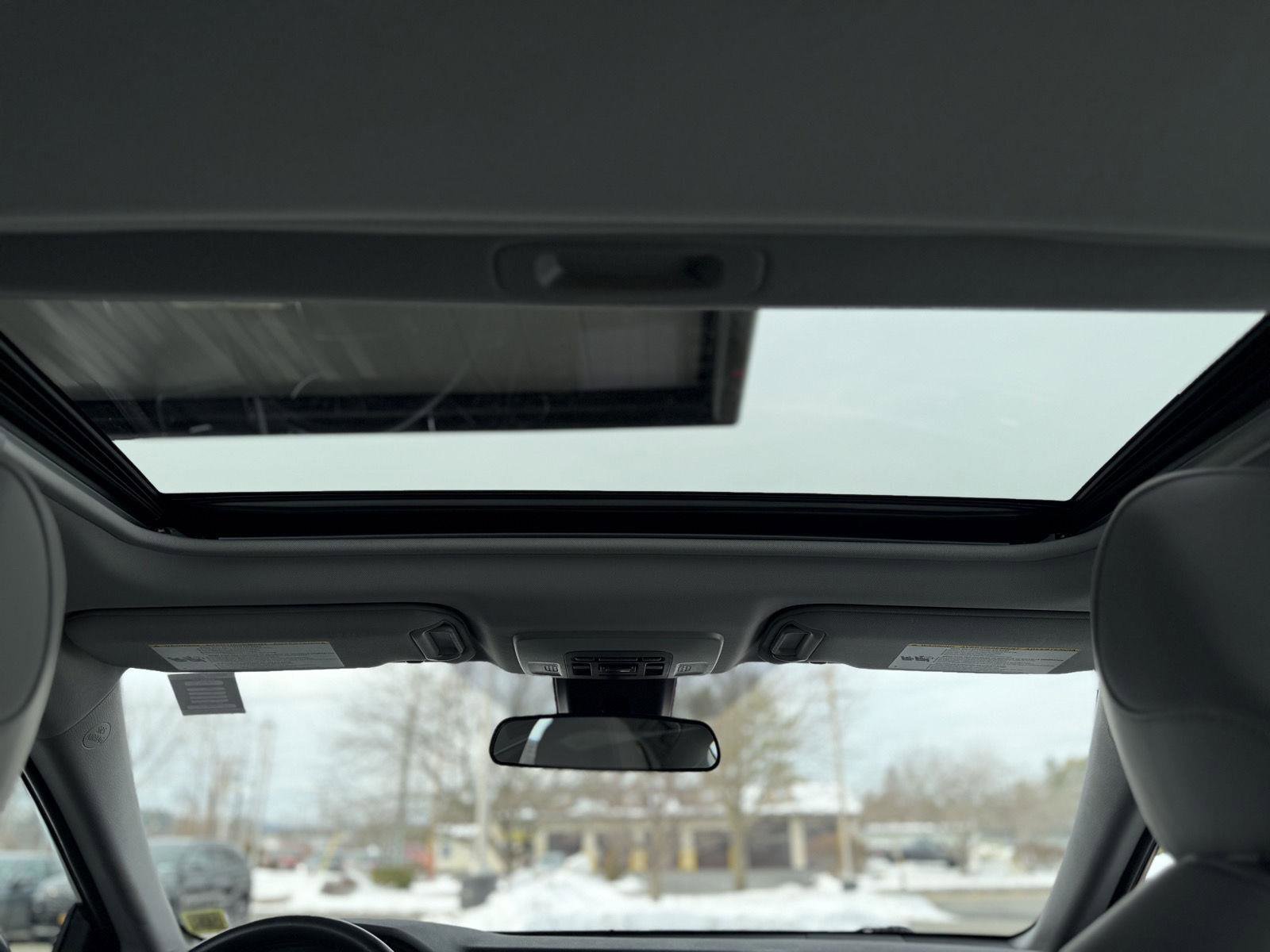 Used 2020 Toyota Camry SE image 22