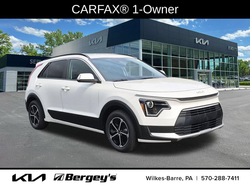 Certified 2025 Kia Niro EX w/ EX Cold Weather Package FWD image 3