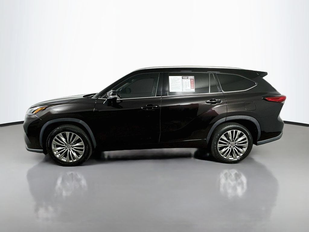 Used 2022 Toyota Highlander Platinum FWD image 5