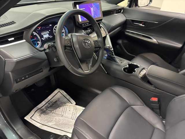 Certified 2024 Toyota Venza XLE image 16