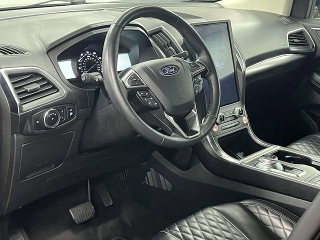 Used 2024 Ford Edge Titanium AWD/4WD image 12