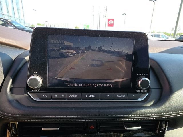 Used 2022 Nissan Rogue SV image 19